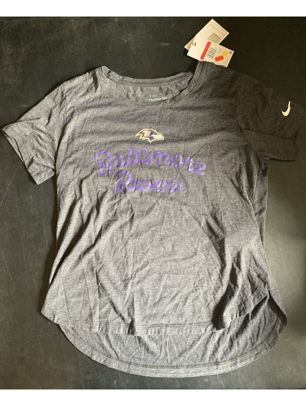 Nike Women’s Large Baltimore Ravens NFL Gray Purple T-Shirt NWT